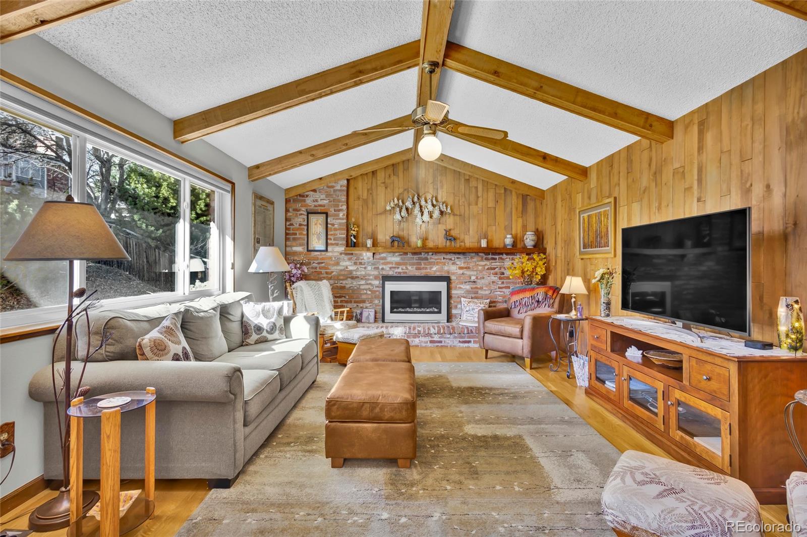 MLS Image #10 for 10909 e maplewood drive,englewood, Colorado