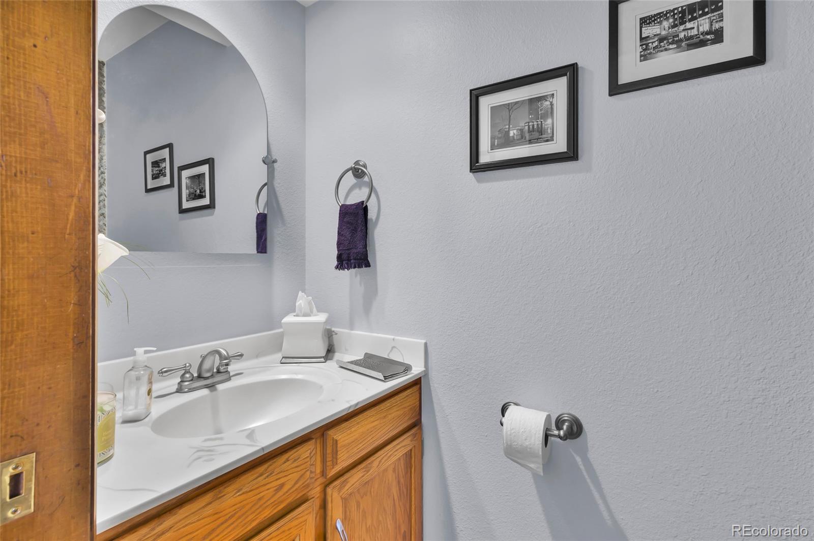 MLS Image #13 for 10909 e maplewood drive,englewood, Colorado