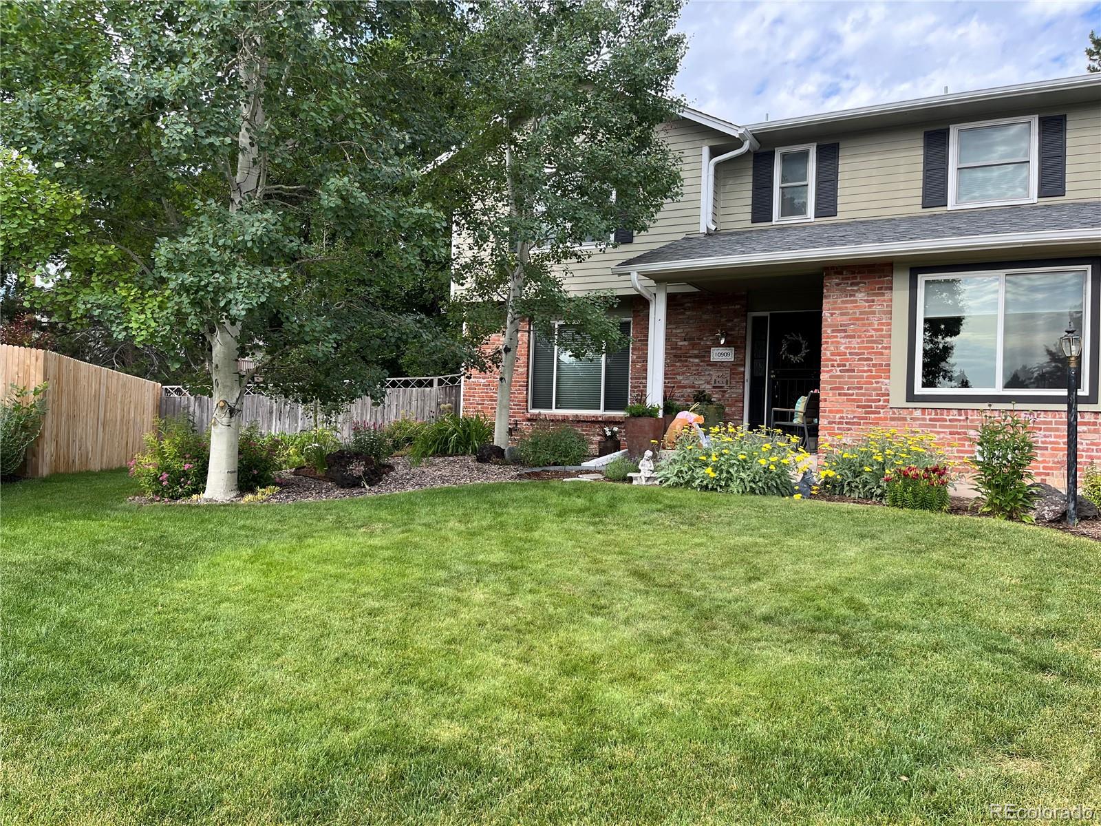 MLS Image #3 for 10909 e maplewood drive,englewood, Colorado