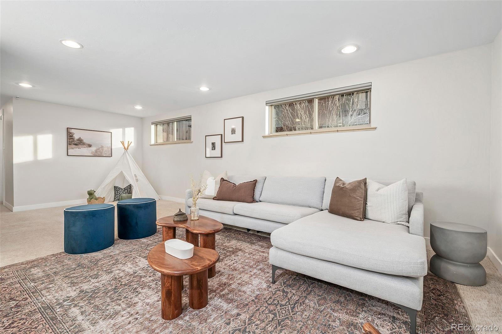 MLS Image #24 for 3090 s franklin street,denver, Colorado