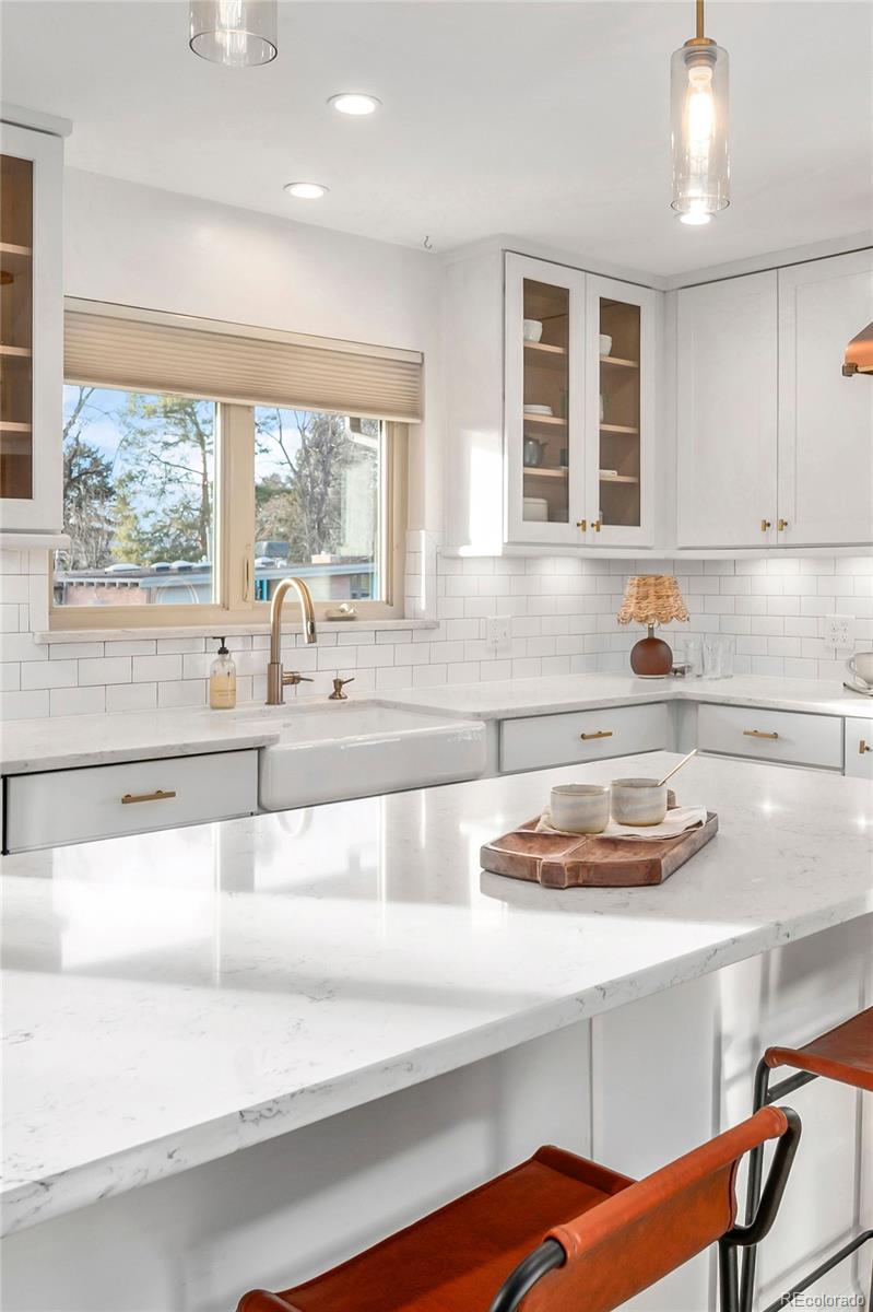 MLS Image #5 for 3090 s franklin street,denver, Colorado
