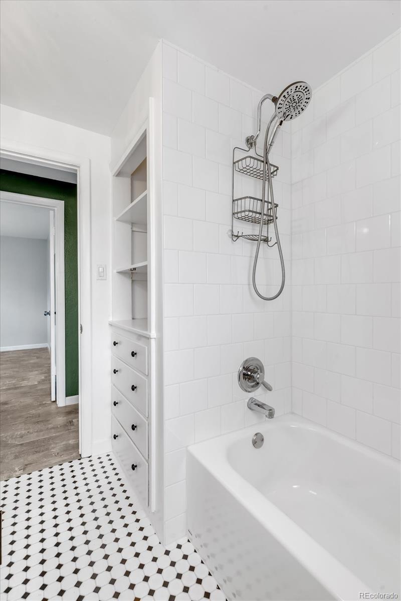 MLS Image #10 for 4151 s galapago street,englewood, Colorado