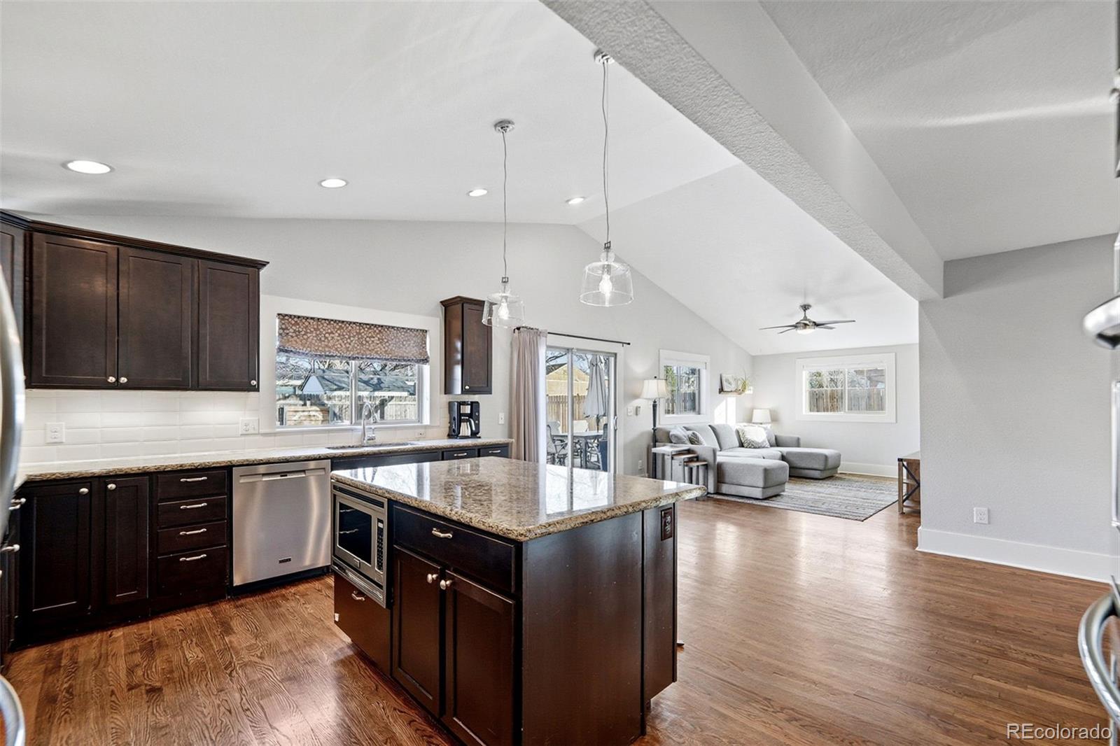 MLS Image #15 for 980  elm street,denver, Colorado