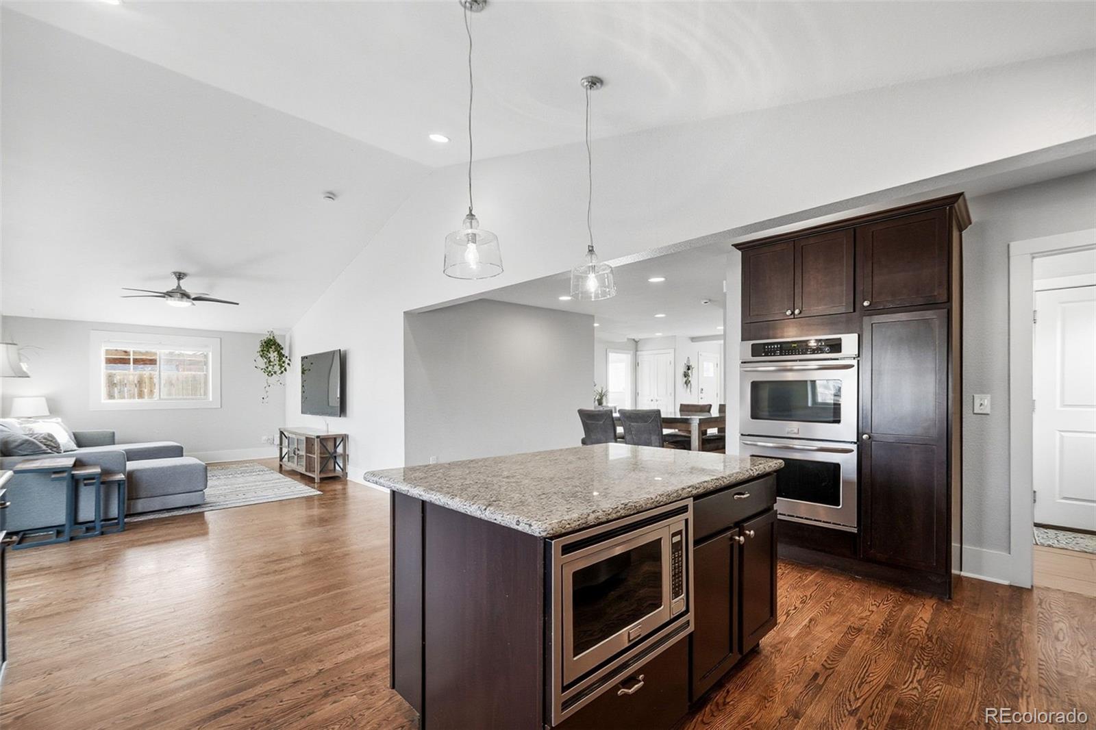 MLS Image #16 for 980  elm street,denver, Colorado