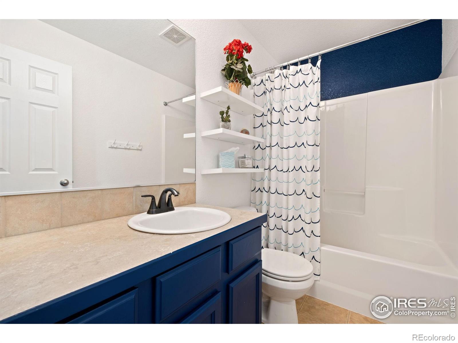 MLS Image #21 for 5221  bowersox parkway,firestone, Colorado