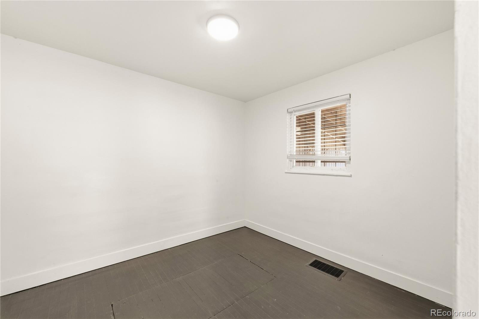 MLS Image #16 for 740 s eliot street,denver, Colorado