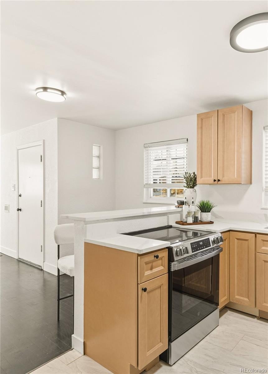 MLS Image #7 for 740 s eliot street,denver, Colorado
