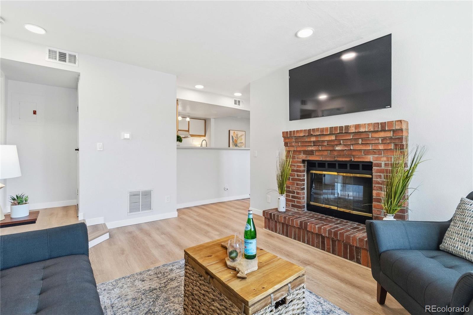 MLS Image #12 for 4760 s wadsworth boulevard,littleton, Colorado