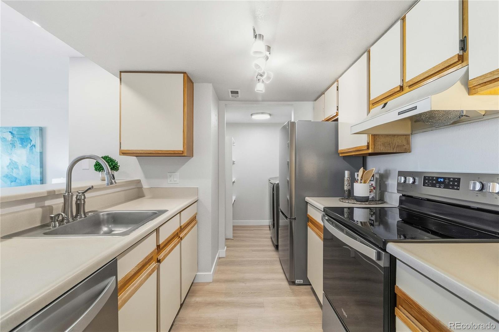 MLS Image #8 for 4760 s wadsworth boulevard,littleton, Colorado