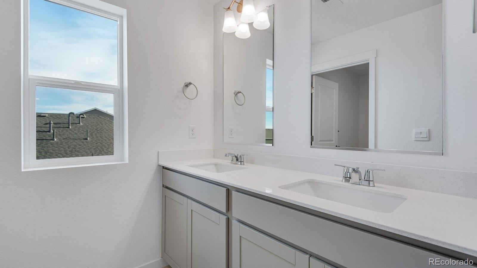 MLS Image #39 for 9855  ceylon court,commerce city, Colorado