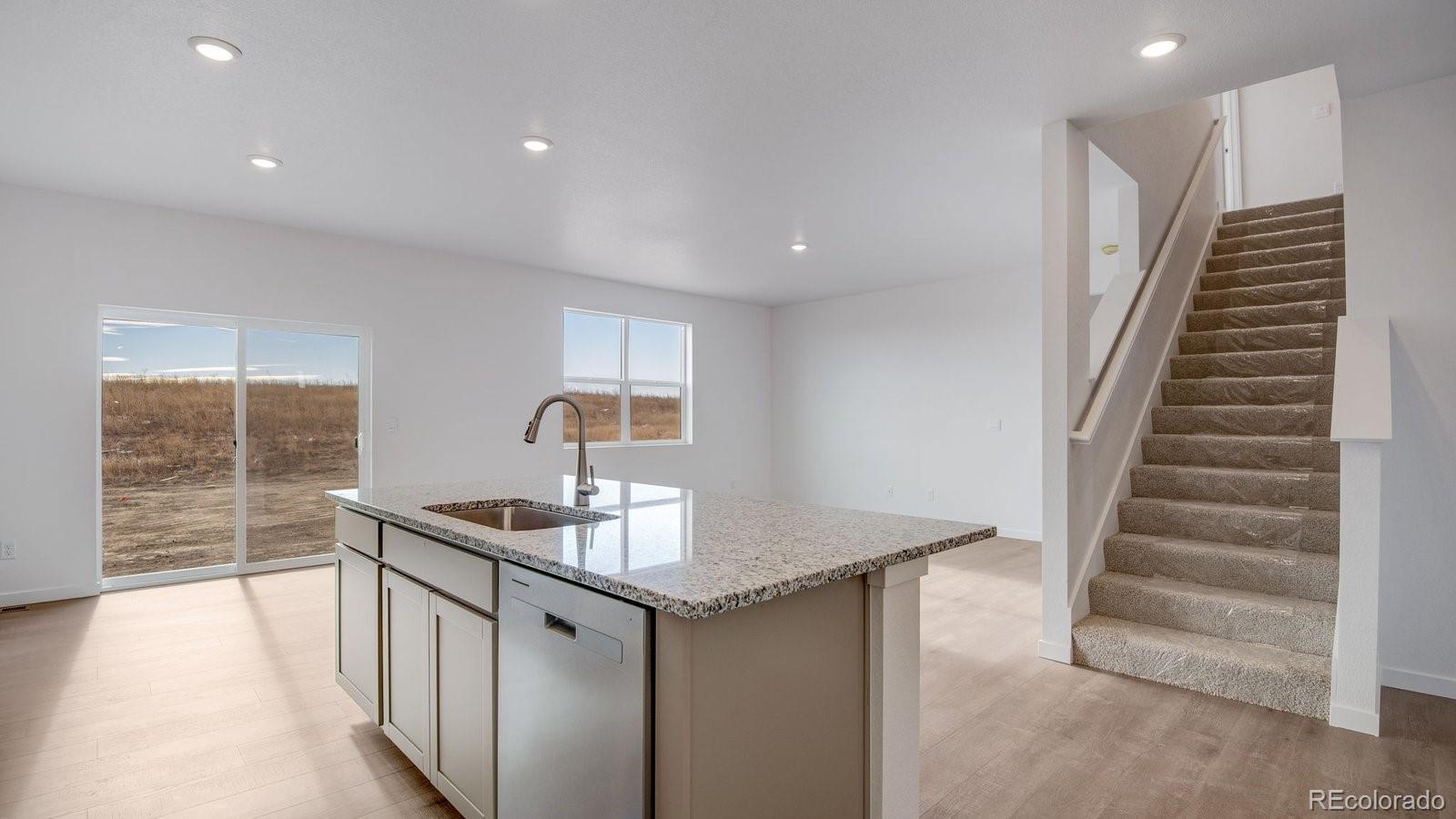 MLS Image #8 for 9855  ceylon court,commerce city, Colorado