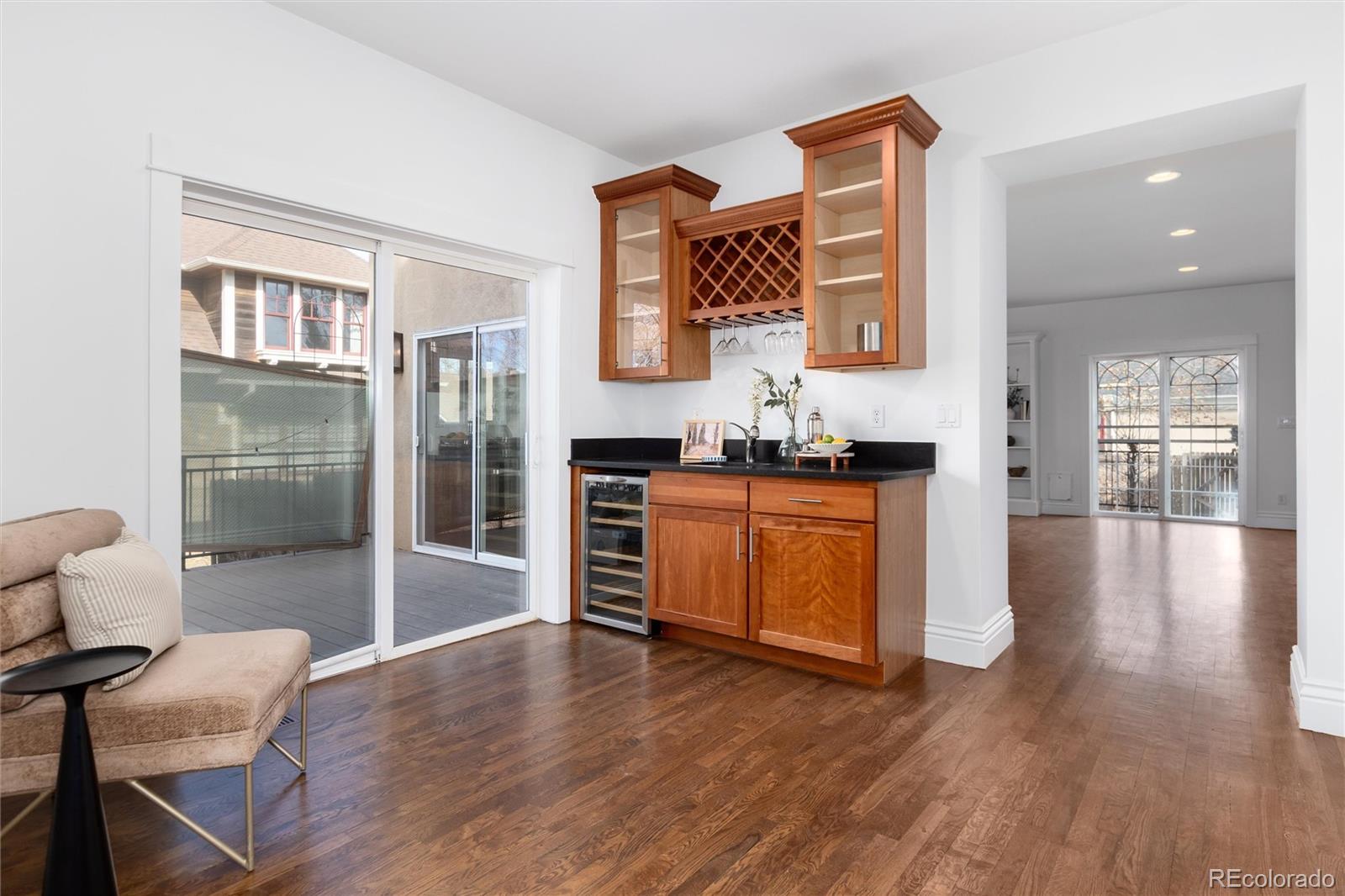 MLS Image #10 for 1106  steele street,denver, Colorado