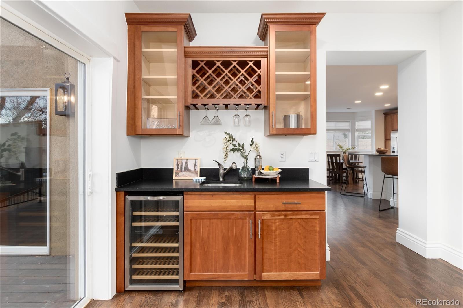 MLS Image #11 for 1106  steele street,denver, Colorado