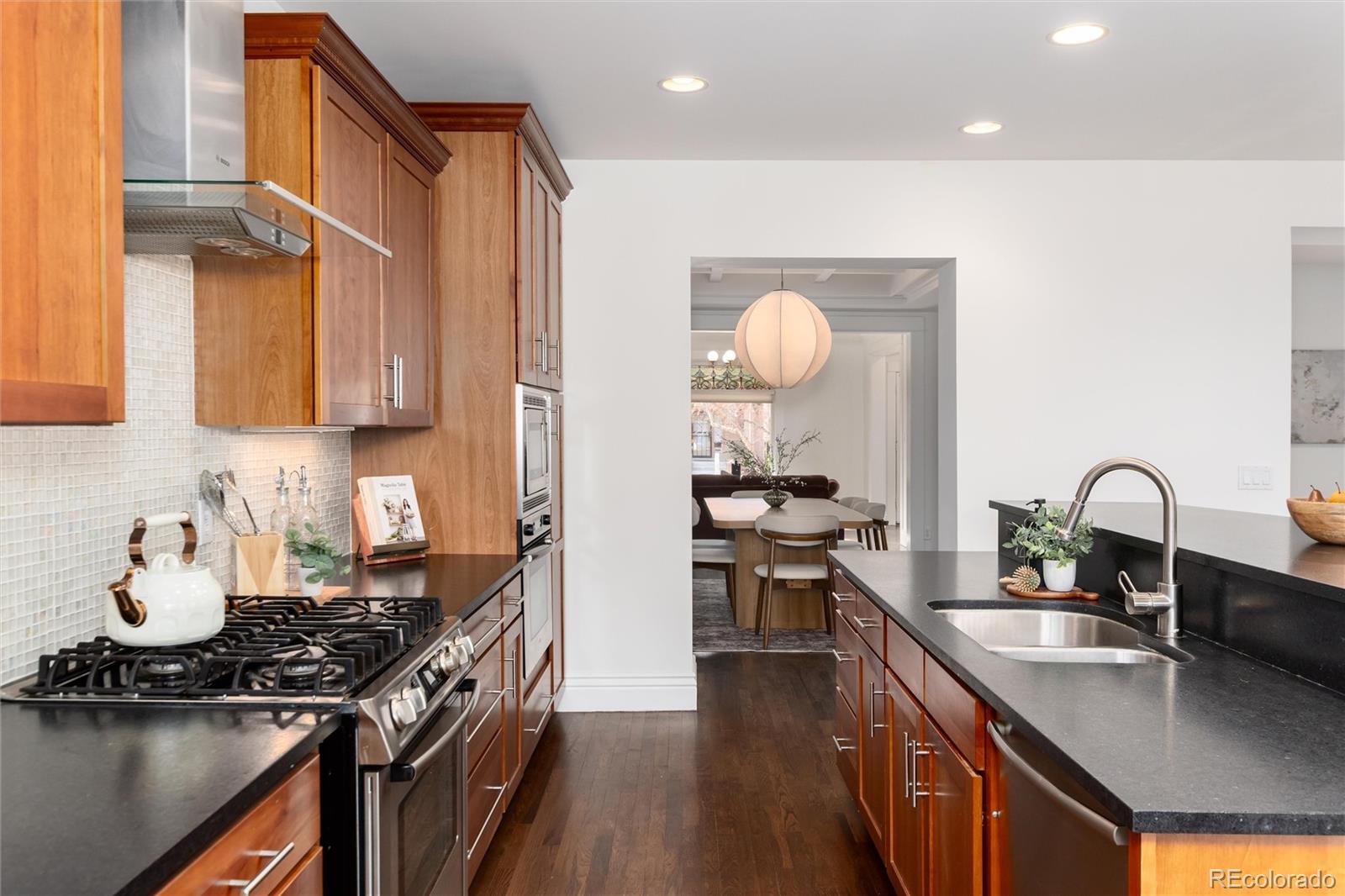 MLS Image #14 for 1106  steele street,denver, Colorado