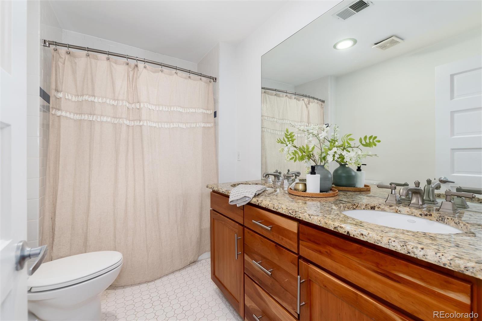 MLS Image #36 for 1106  steele street,denver, Colorado