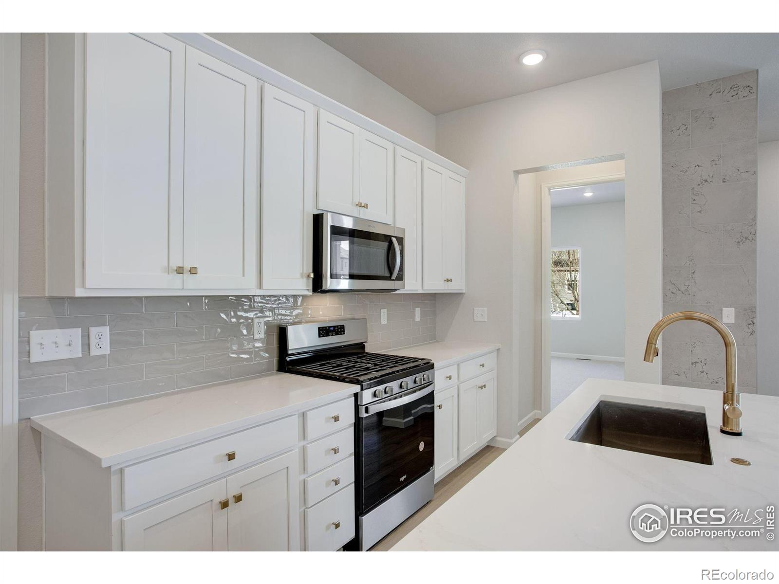 MLS Image #14 for 1742  mount meeker avenue,berthoud, Colorado