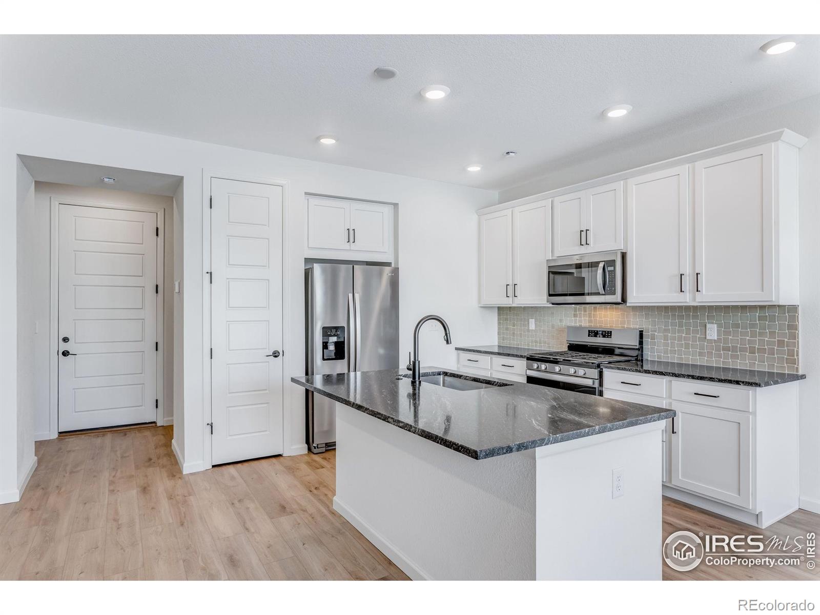 MLS Image #11 for 1761  mount meeker avenue,berthoud, Colorado