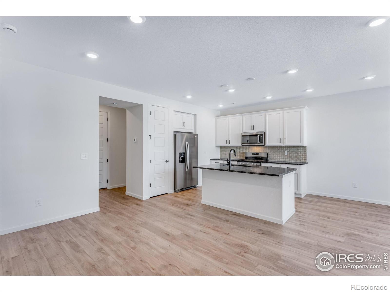 MLS Image #7 for 1761  mount meeker avenue,berthoud, Colorado