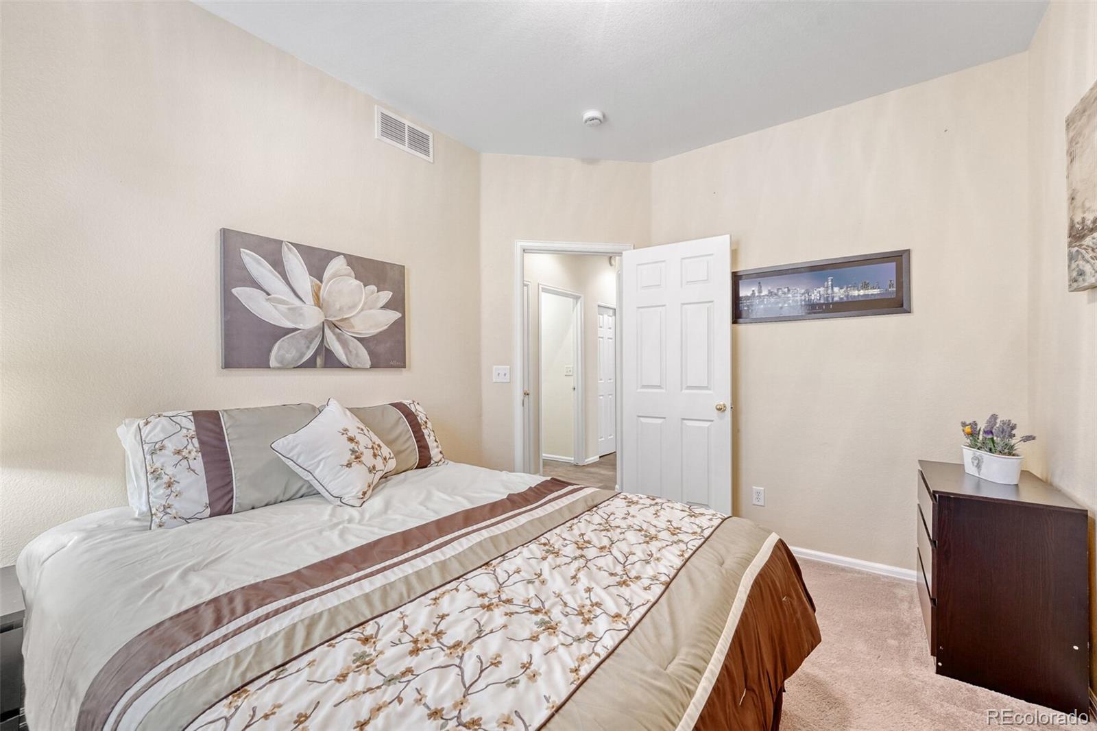 MLS Image #16 for 25029 e 3rd place,aurora, Colorado