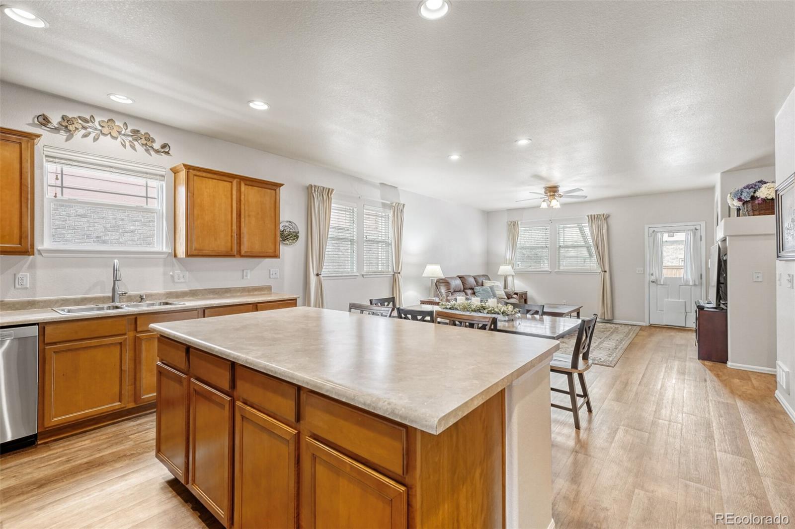 MLS Image #6 for 25029 e 3rd place,aurora, Colorado