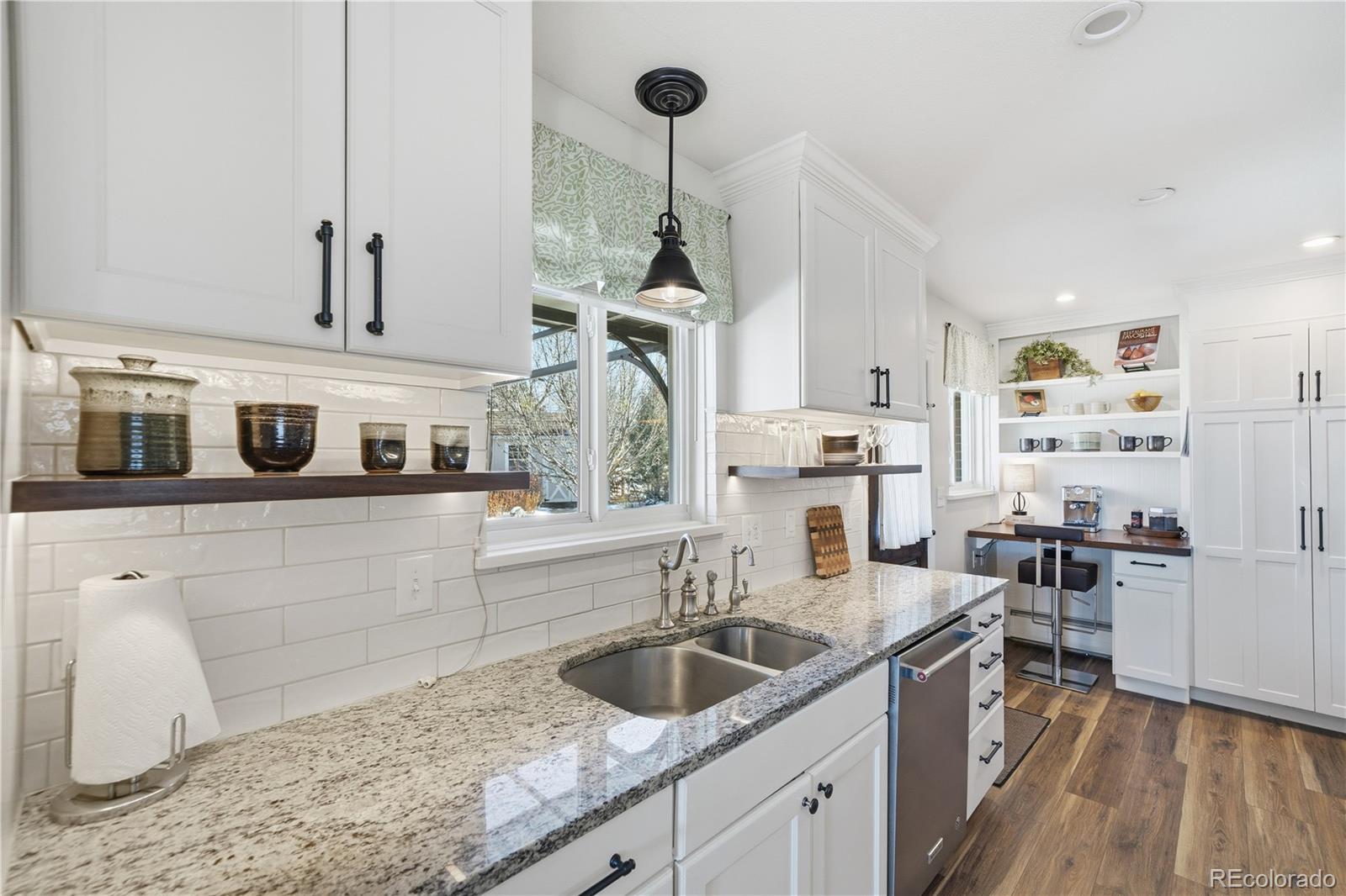 MLS Image #11 for 4700 s lipan street,englewood, Colorado