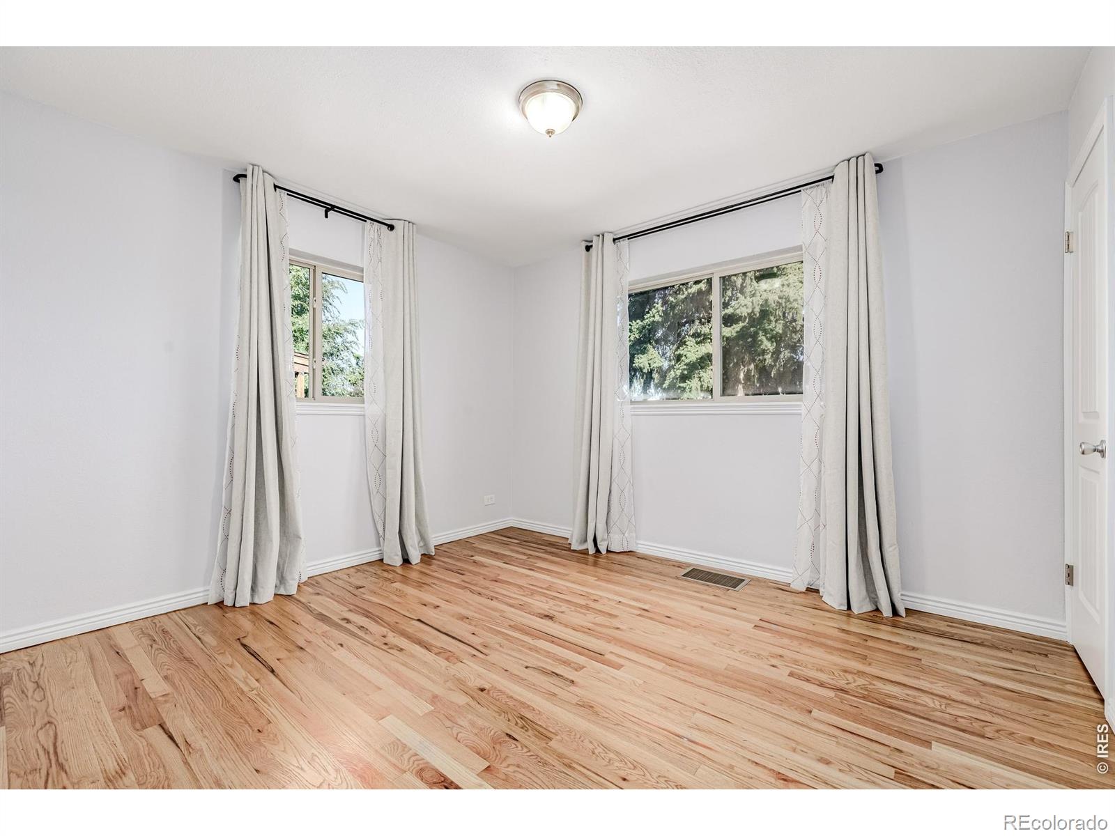 MLS Image #15 for 2675  pontiac street,denver, Colorado