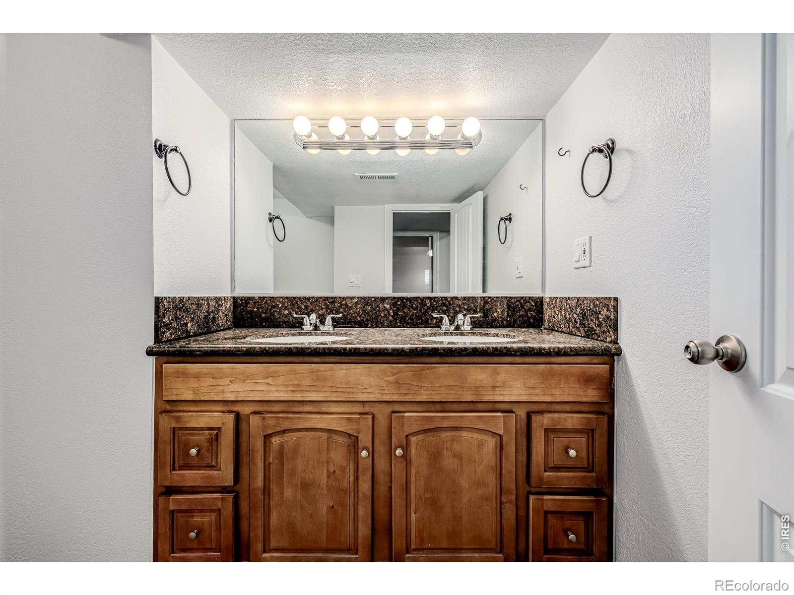 MLS Image #22 for 2675  pontiac street,denver, Colorado