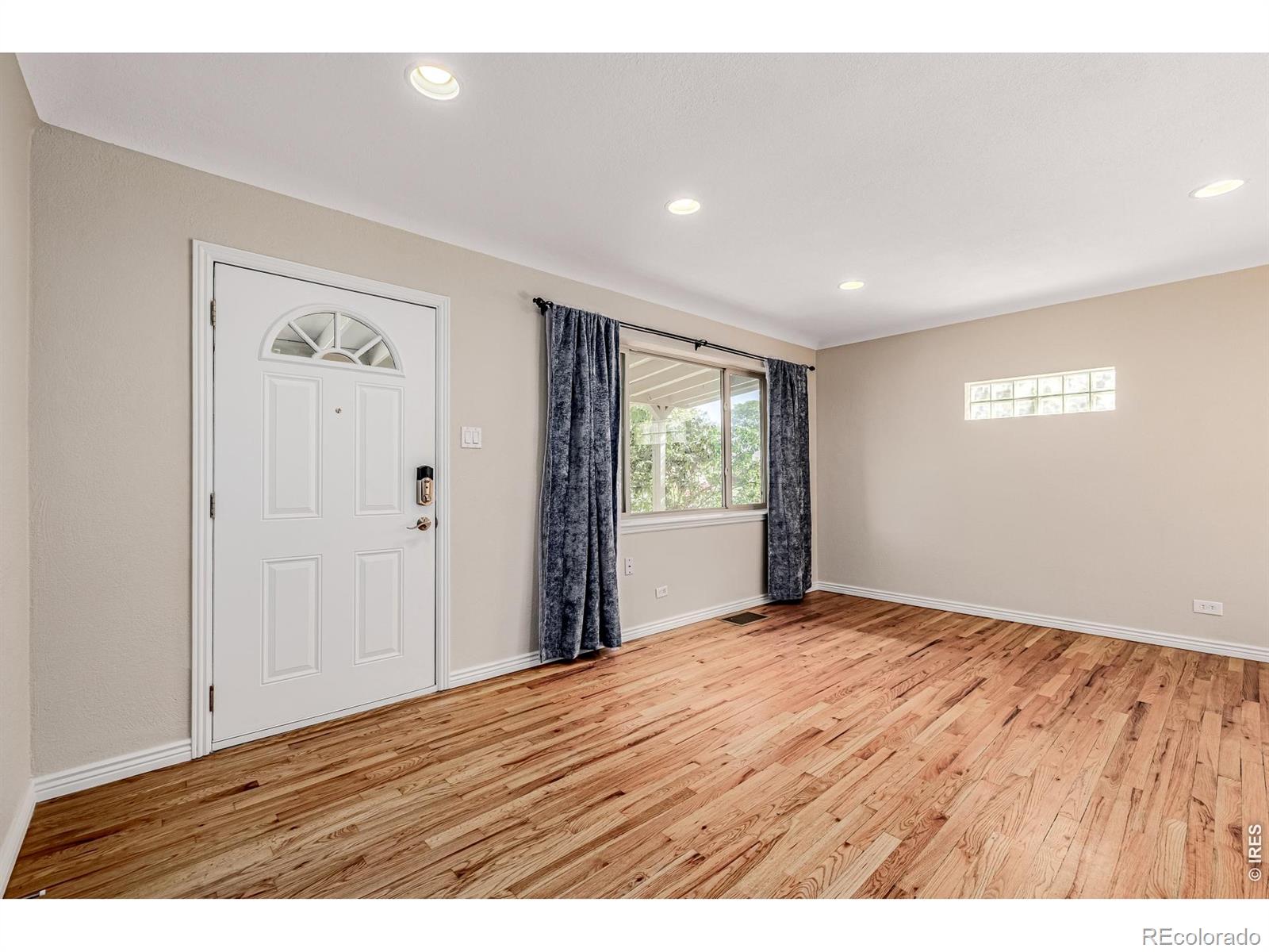 MLS Image #4 for 2675  pontiac street,denver, Colorado