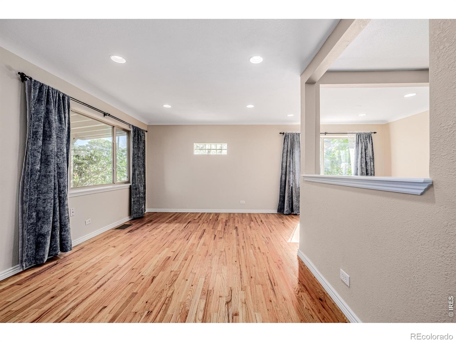 MLS Image #5 for 2675  pontiac street,denver, Colorado