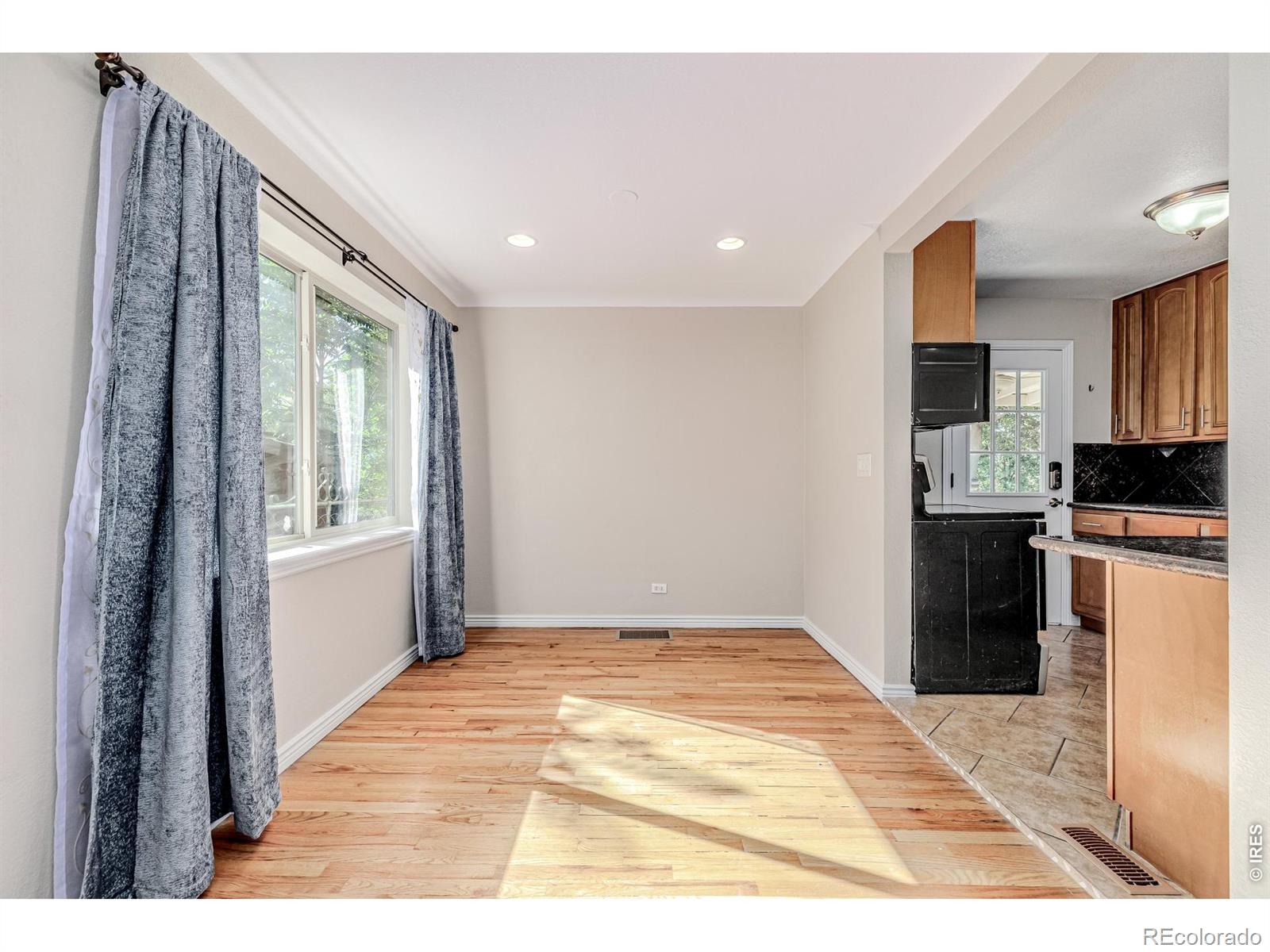 MLS Image #6 for 2675  pontiac street,denver, Colorado