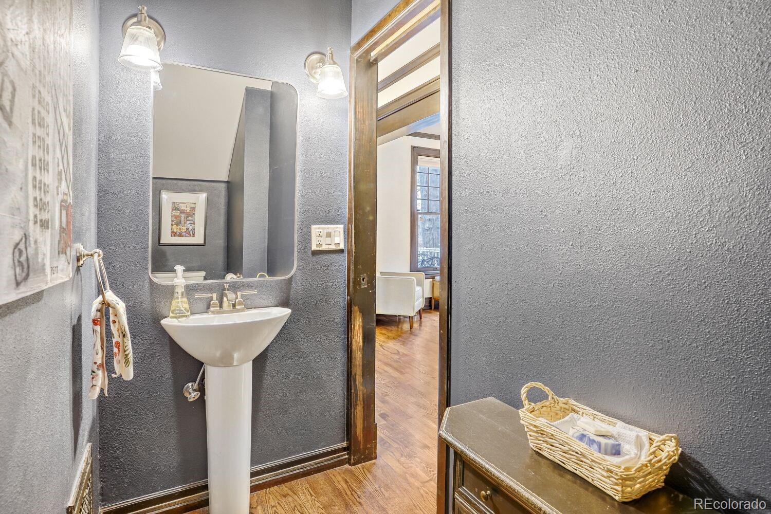MLS Image #15 for 2209  ash street,denver, Colorado
