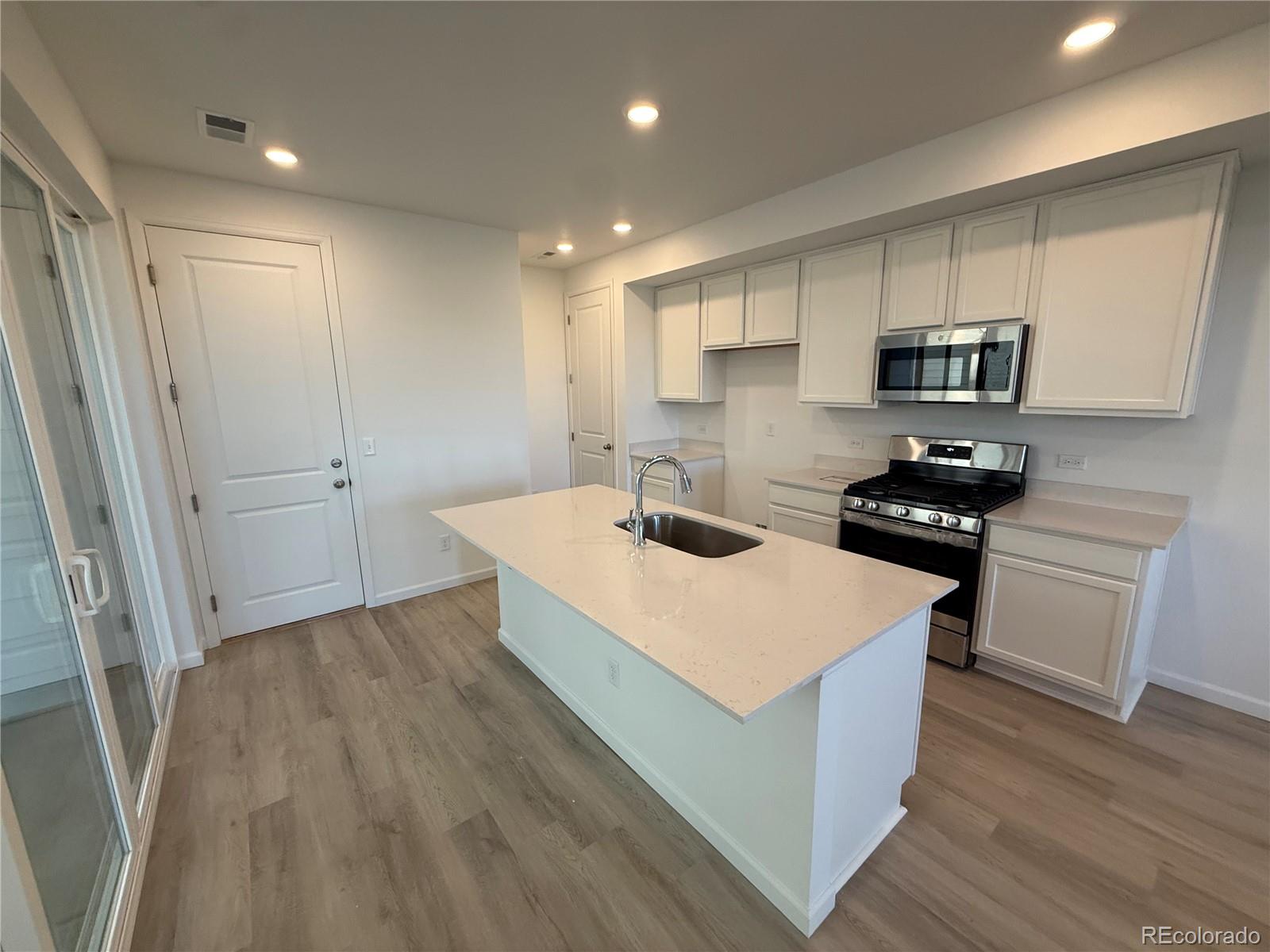 MLS Image #2 for 24155 e 30th place,aurora, Colorado