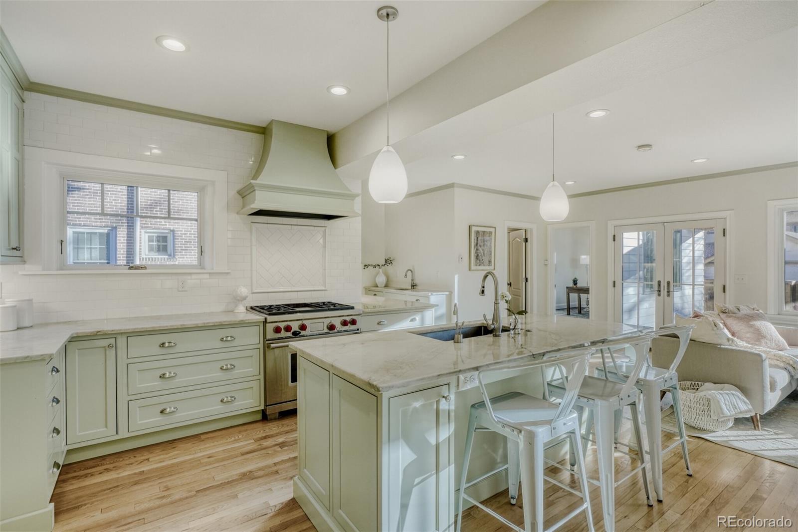 MLS Image #6 for 1944  hudson street,denver, Colorado