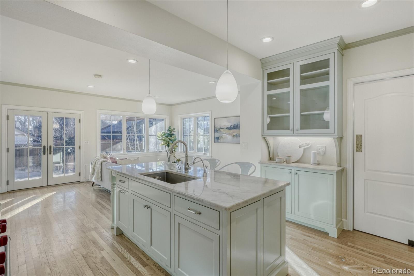 MLS Image #8 for 1944  hudson street,denver, Colorado