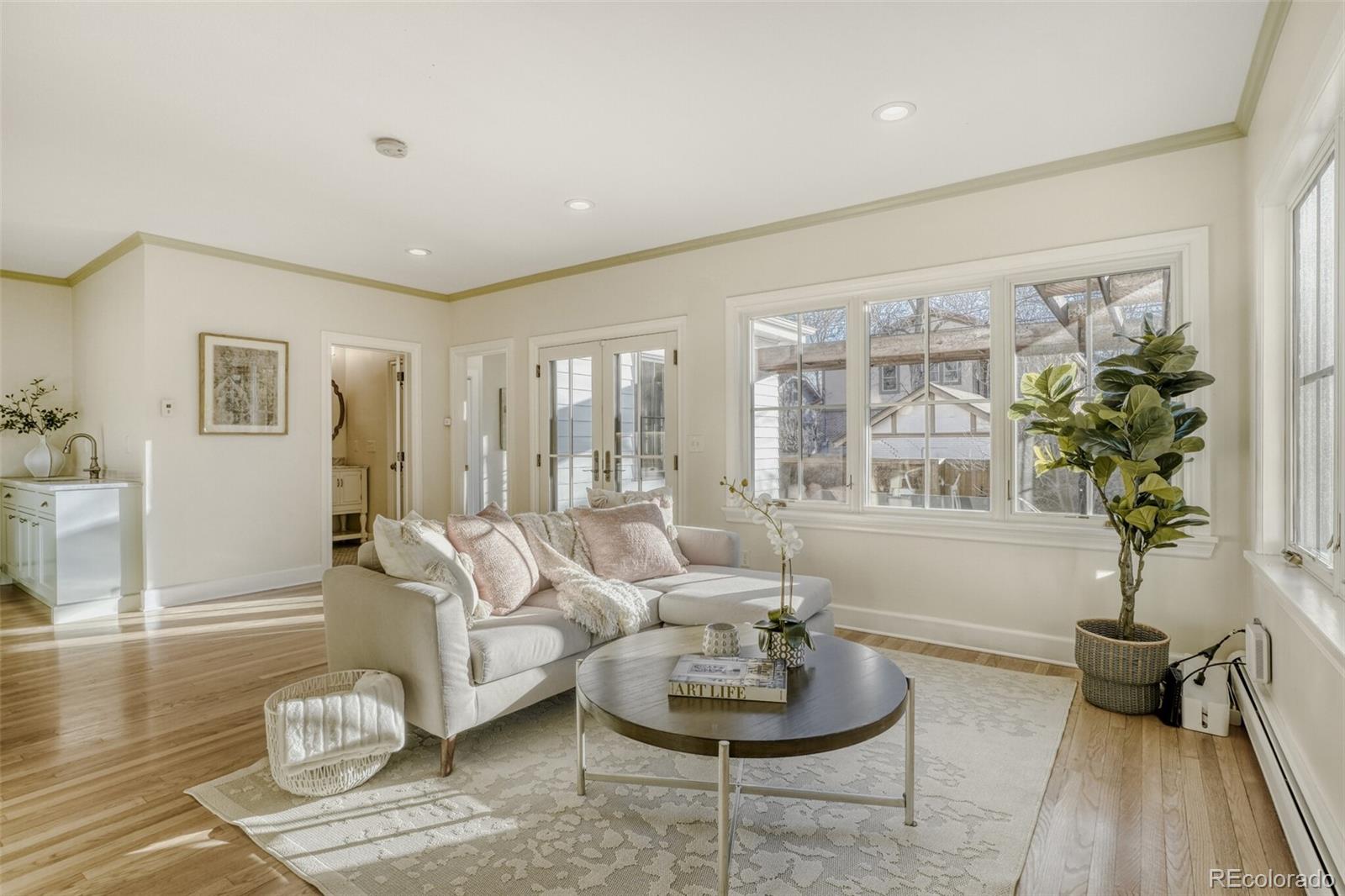 MLS Image #9 for 1944  hudson street,denver, Colorado
