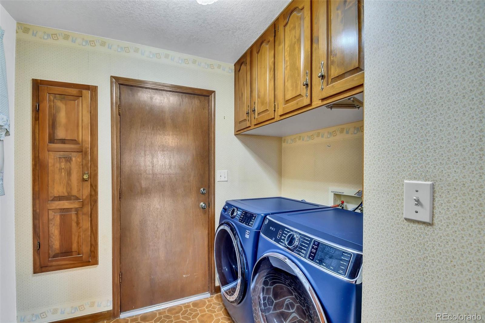 MLS Image #13 for 7528  queen circle,arvada, Colorado