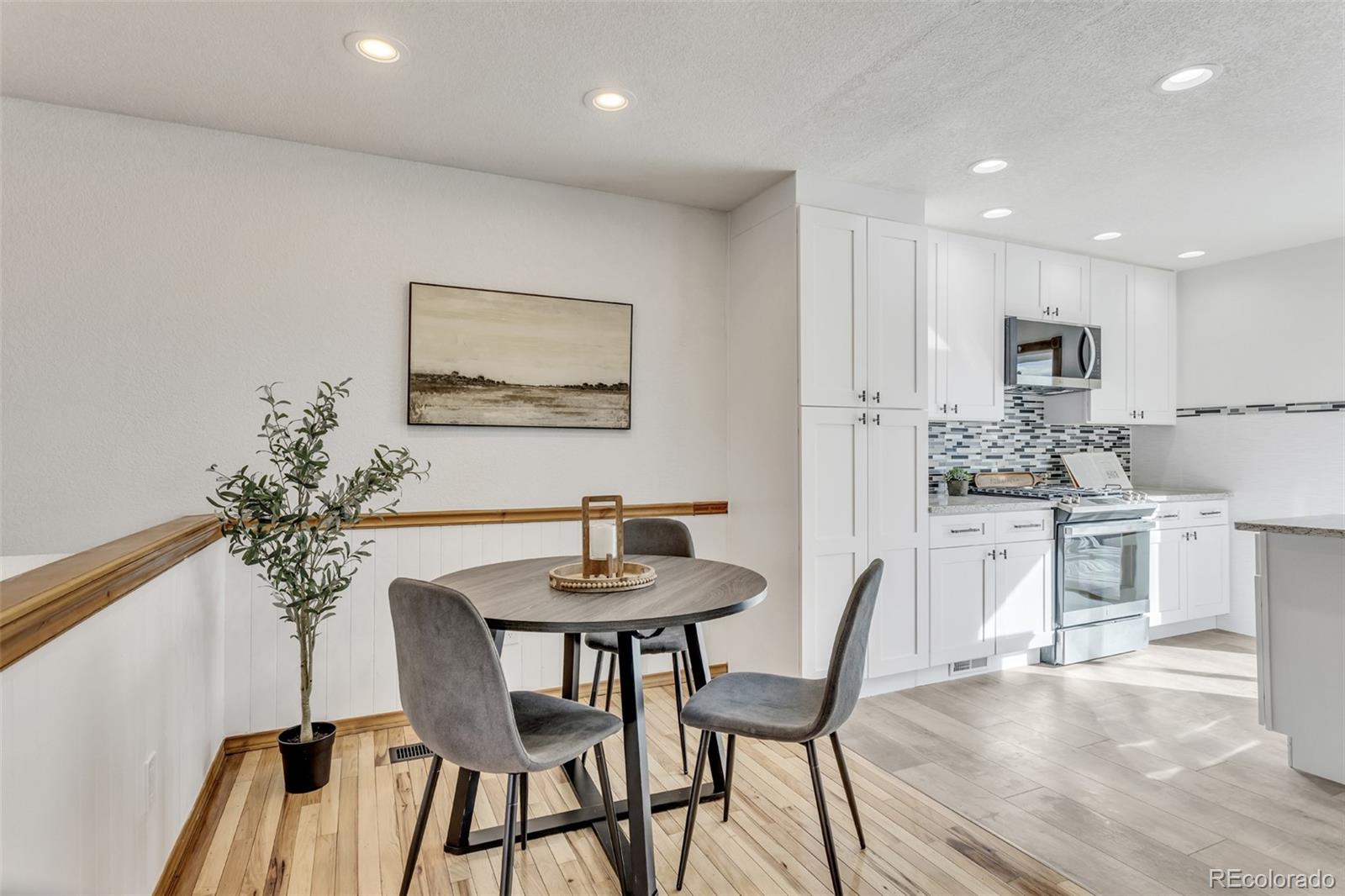 MLS Image #3 for 16102 e colorado avenue,aurora, Colorado