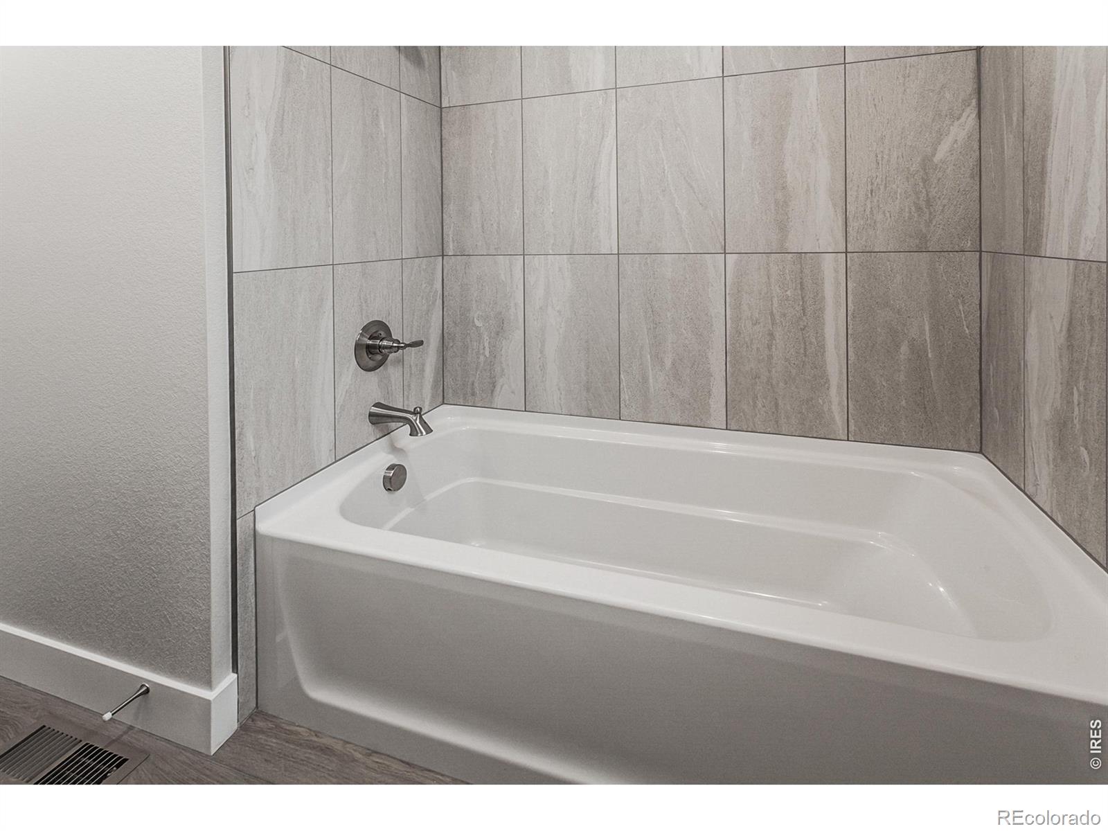 MLS Image #9 for 4790  degas drive,loveland, Colorado