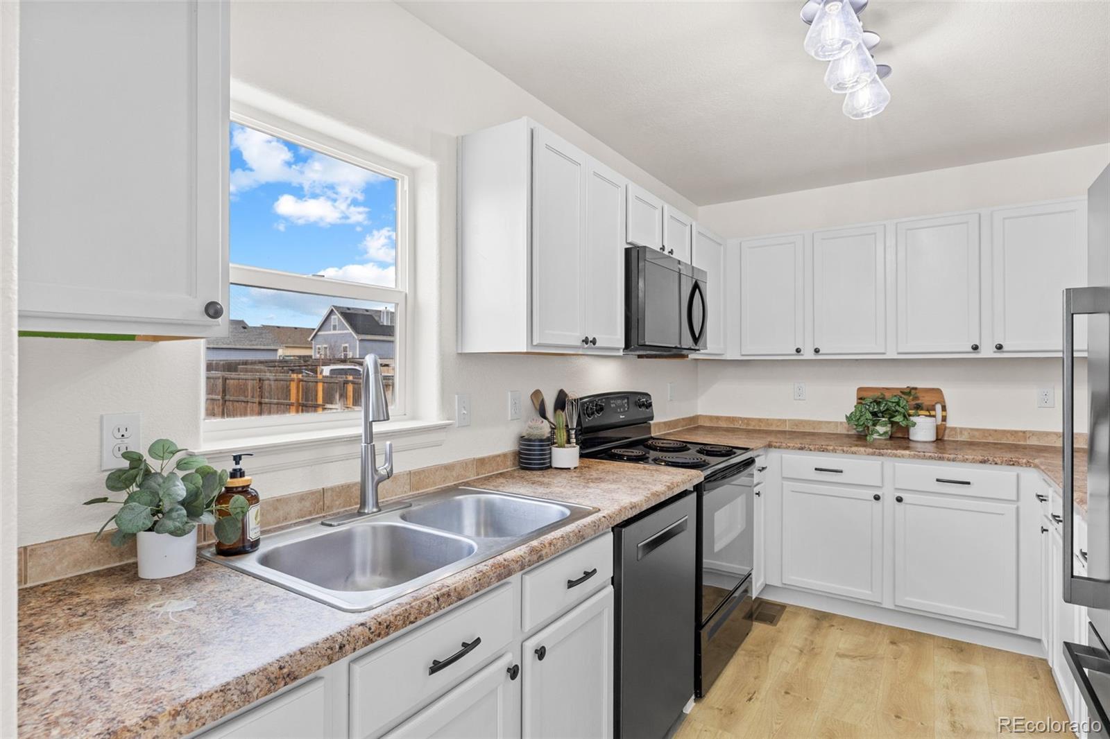 MLS Image #16 for 2773  rose hill street,strasburg, Colorado