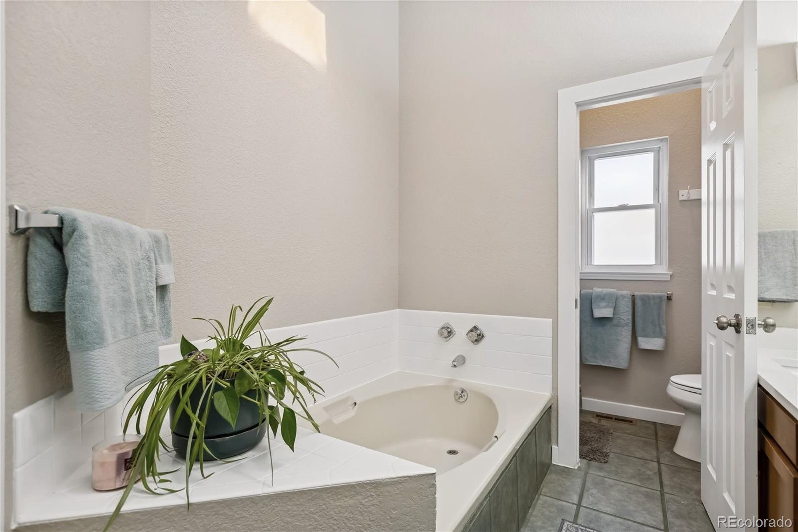 MLS Image #14 for 8321 w evans avenue,lakewood, Colorado
