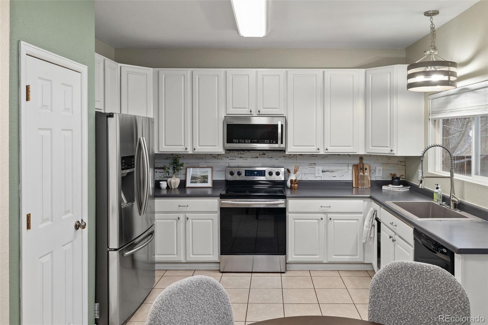 MLS Image #10 for 3580 s jebel circle,aurora, Colorado