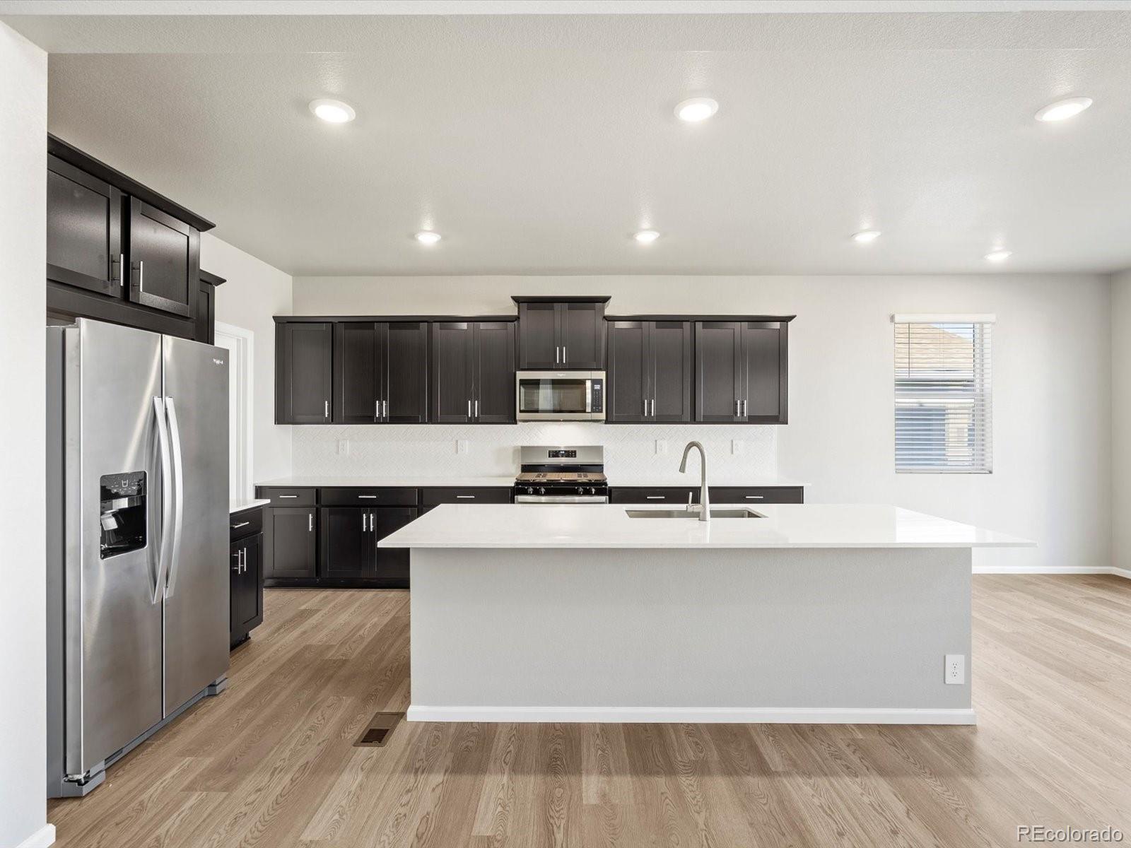 MLS Image #10 for 1625  yampa river drive,windsor, Colorado