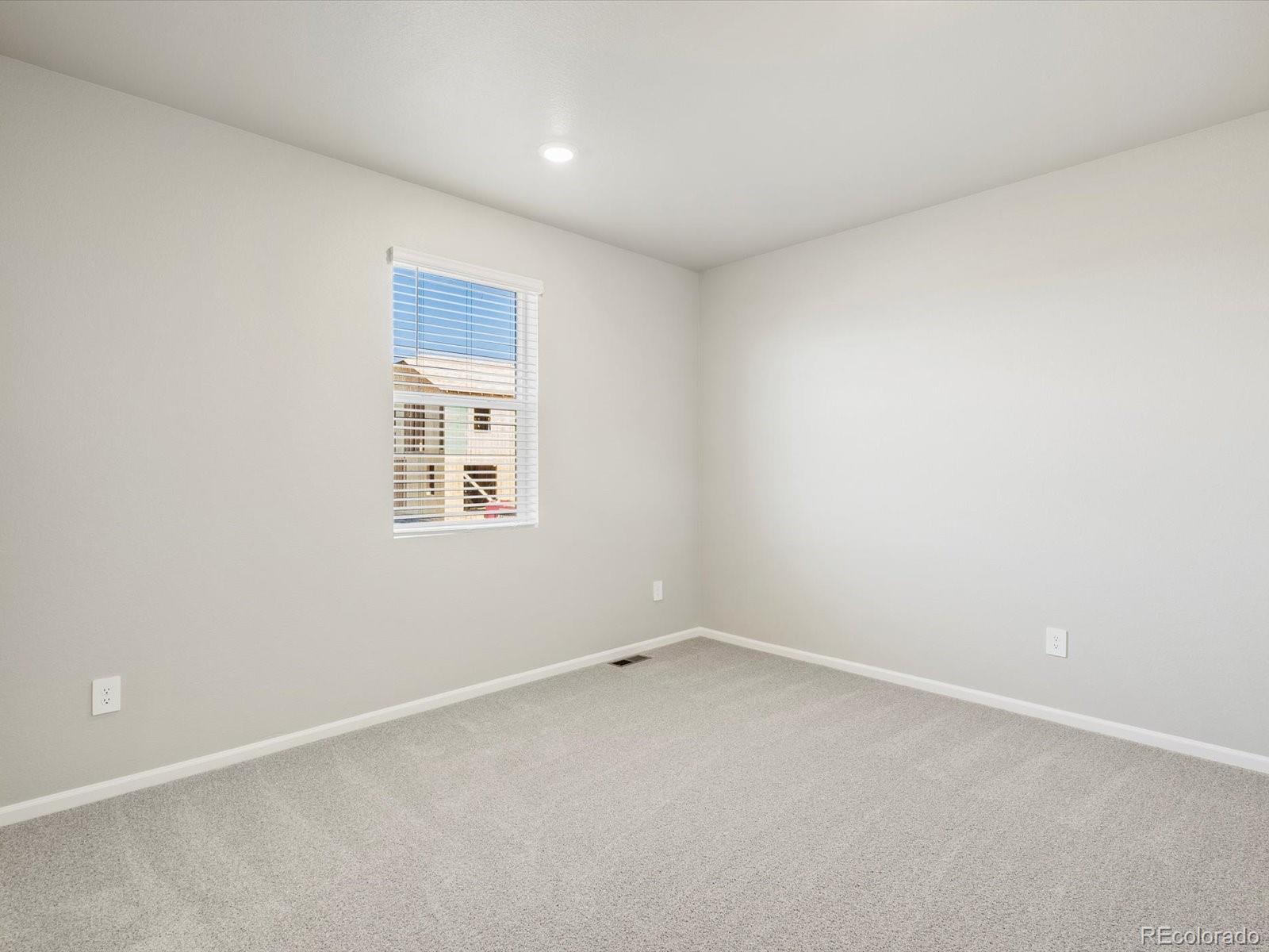 MLS Image #13 for 1625  yampa river drive,windsor, Colorado