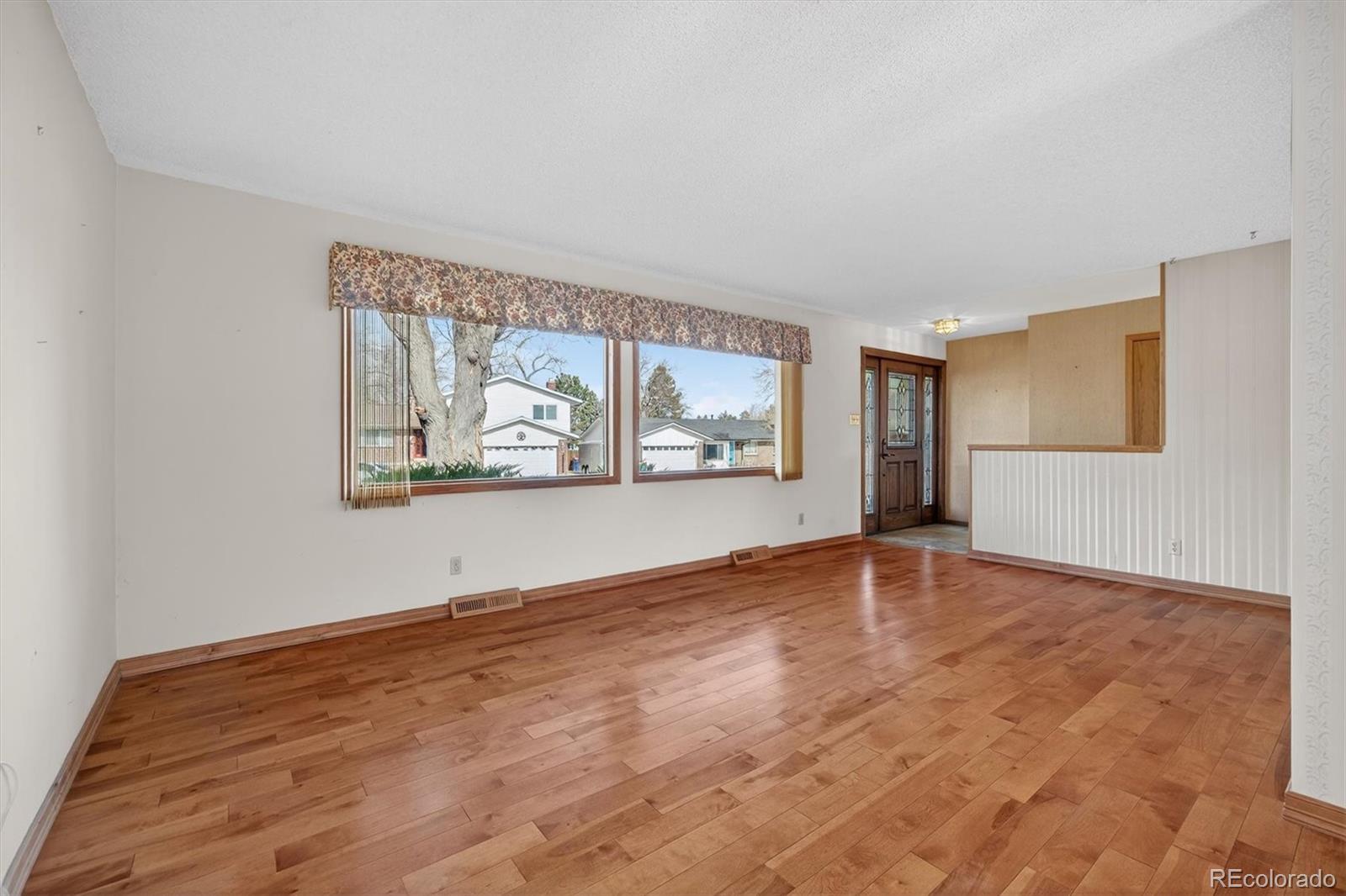 MLS Image #3 for 12558 w maryland place,lakewood, Colorado