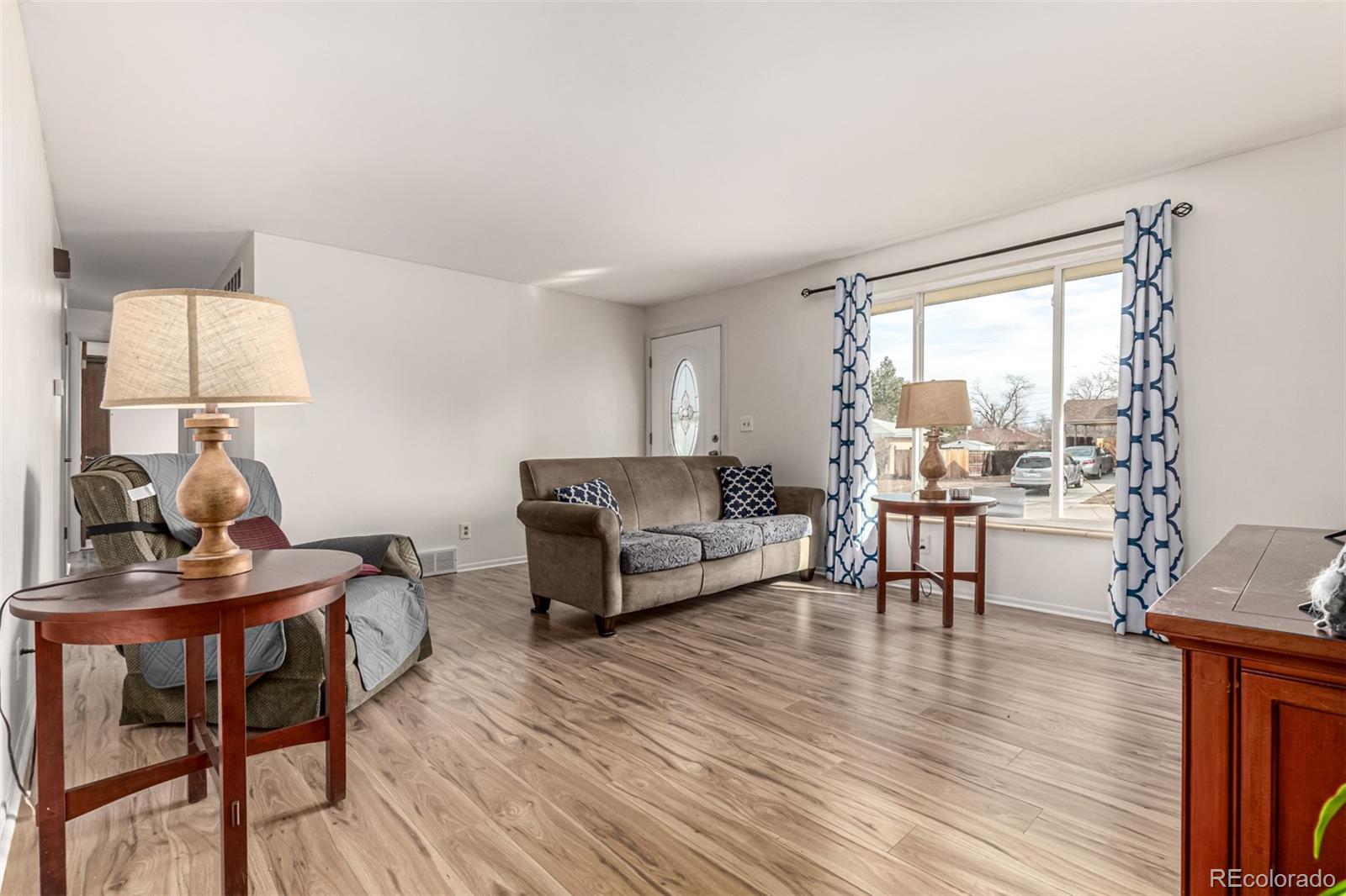 MLS Image #3 for 6691 s wellington court,centennial, Colorado