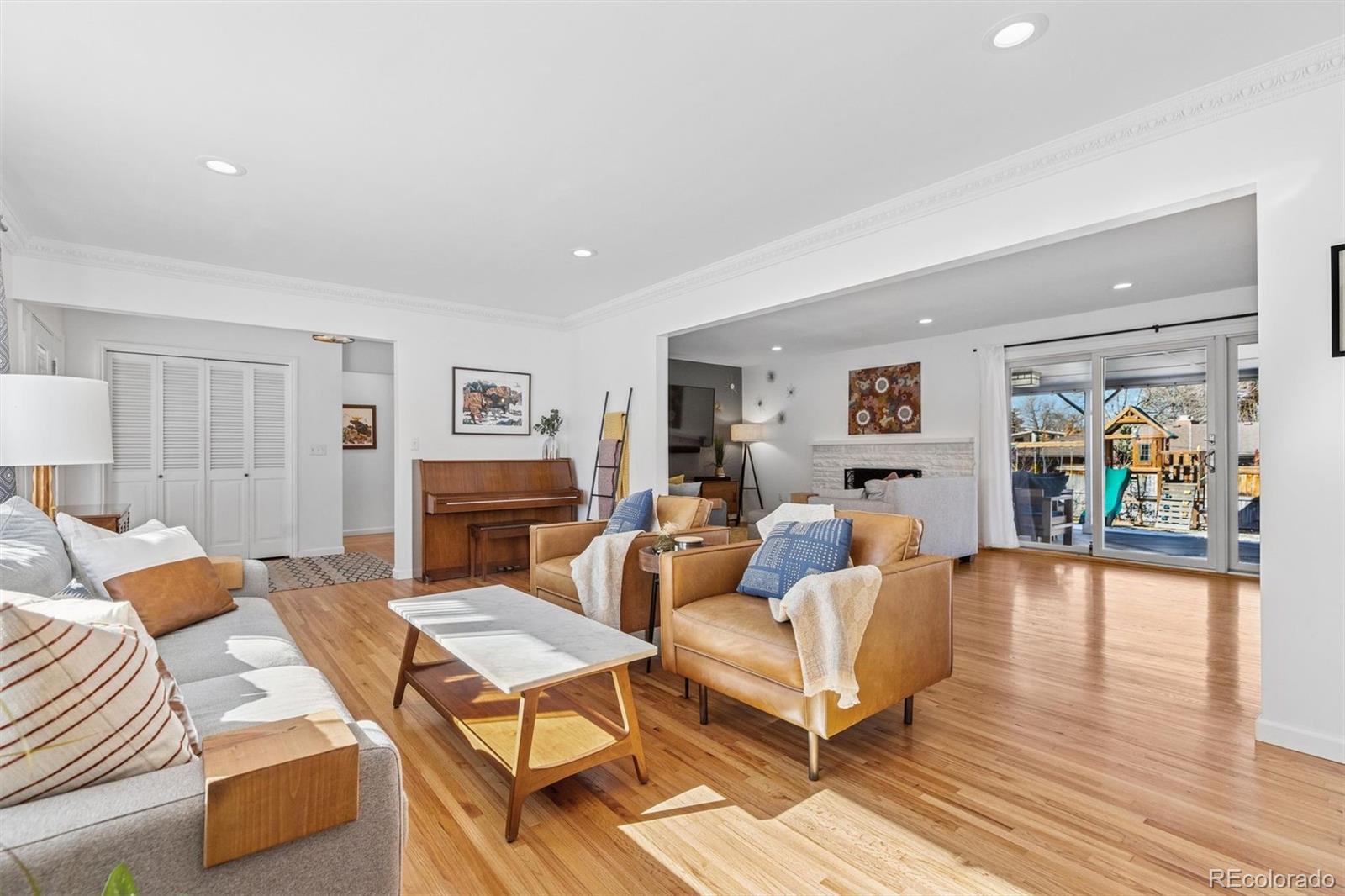 MLS Image #11 for 3743 s hudson street,denver, Colorado
