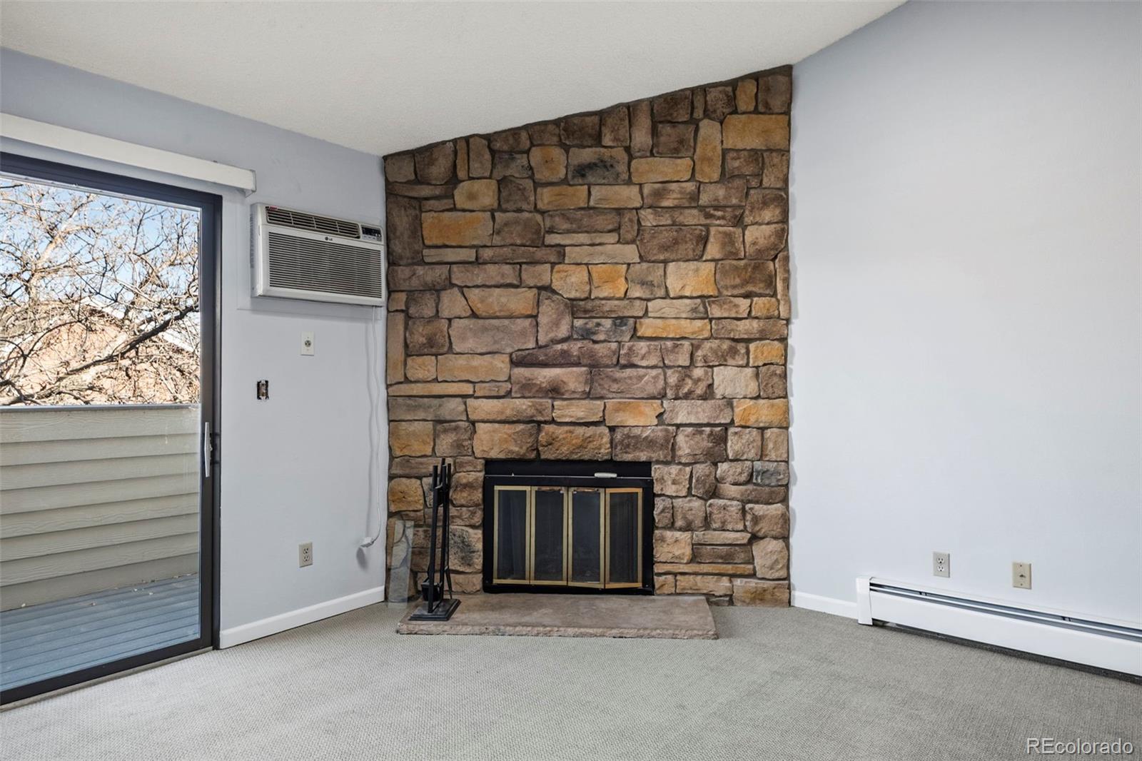 MLS Image #4 for 10150 e virginia avenue,denver, Colorado