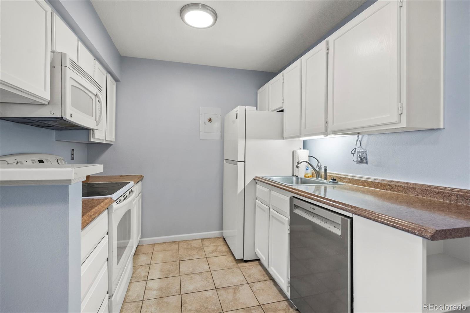 MLS Image #6 for 10150 e virginia avenue,denver, Colorado