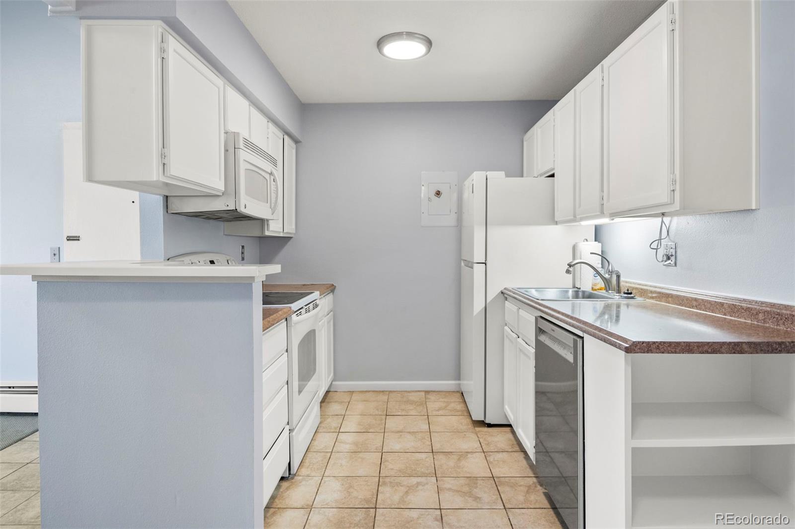 MLS Image #7 for 10150 e virginia avenue,denver, Colorado