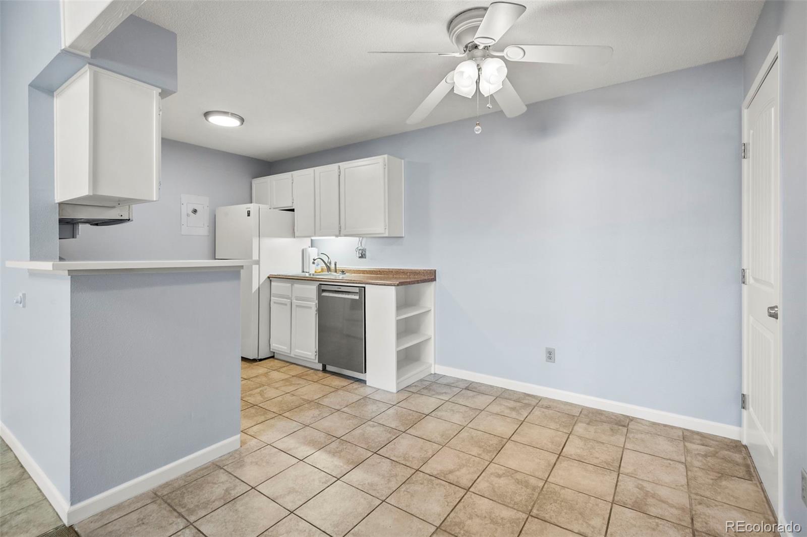 MLS Image #9 for 10150 e virginia avenue,denver, Colorado